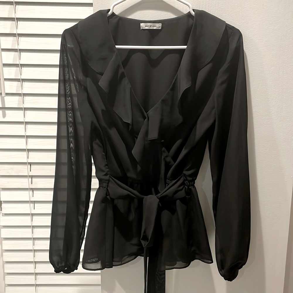Max Studio Long Sleeve Top
